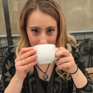 Meet your Posher, Alexandra